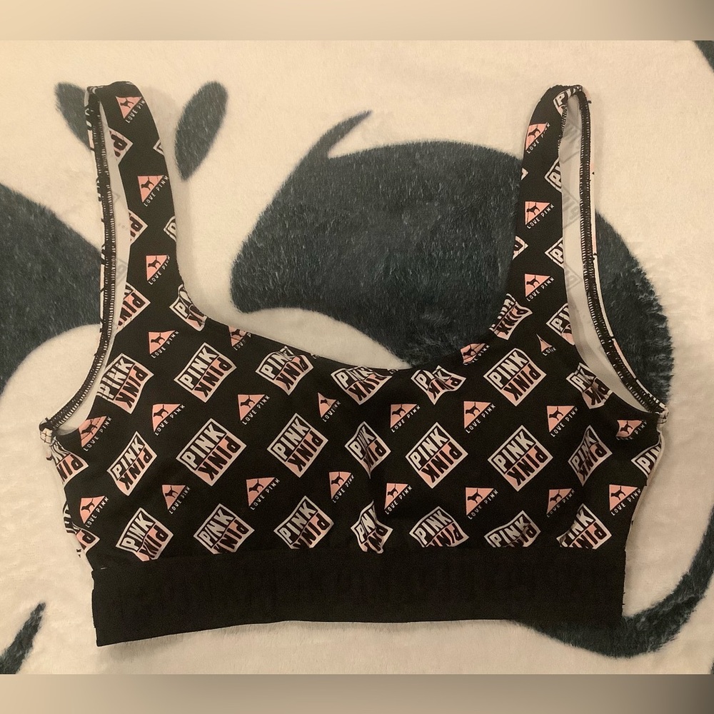 PINK Victoria's Secret Sports Bra